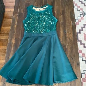 Romeo + Juliet Couture fit and flare cocktail dress in forest green